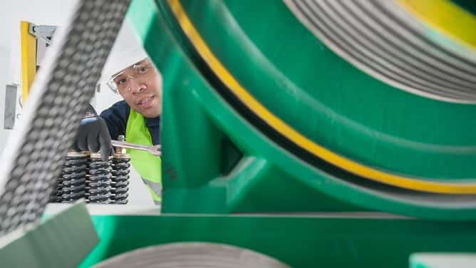 img_sustainability-hoisting_668x376